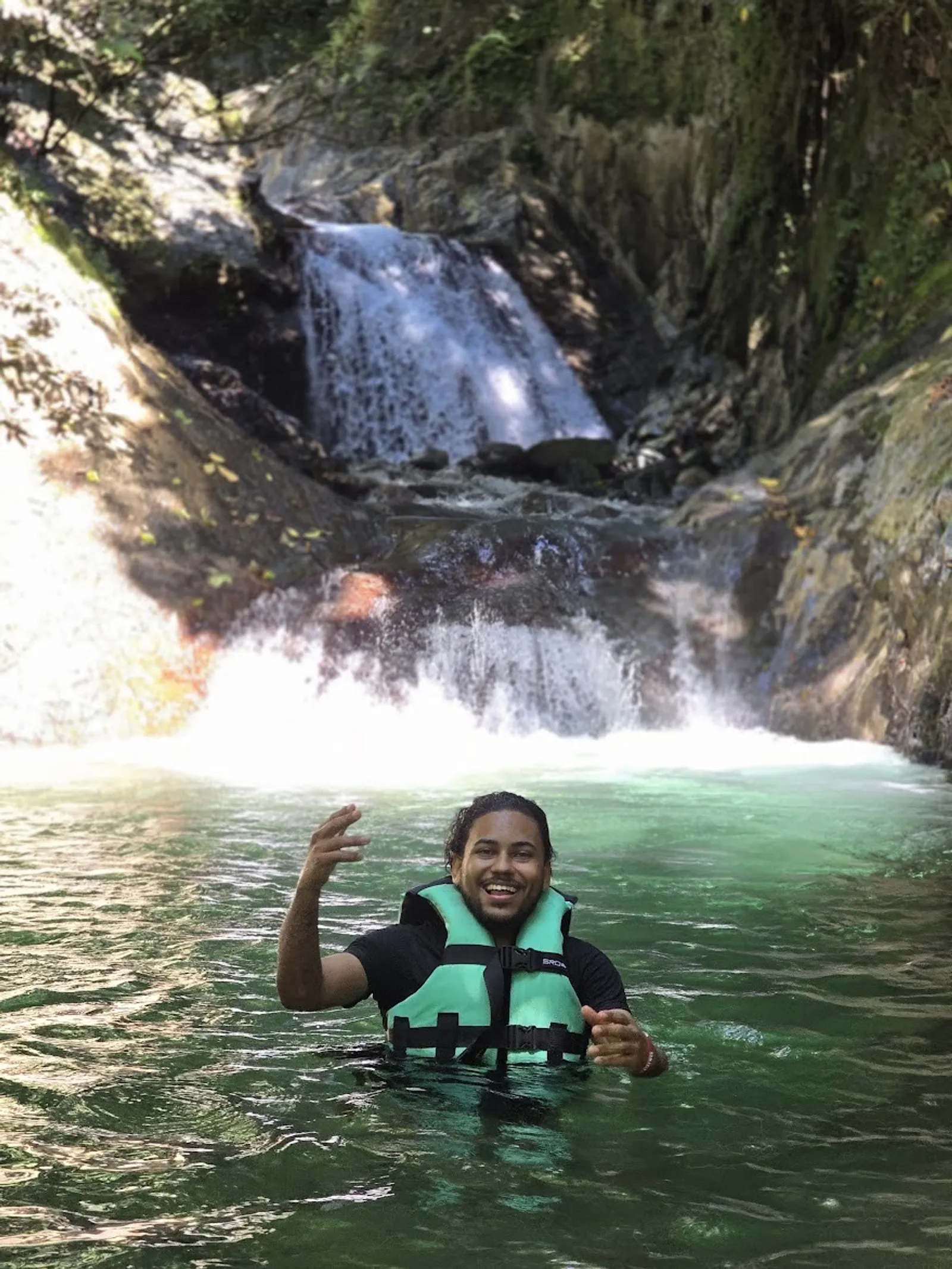 Tubing in Bonao, image 4 of 8