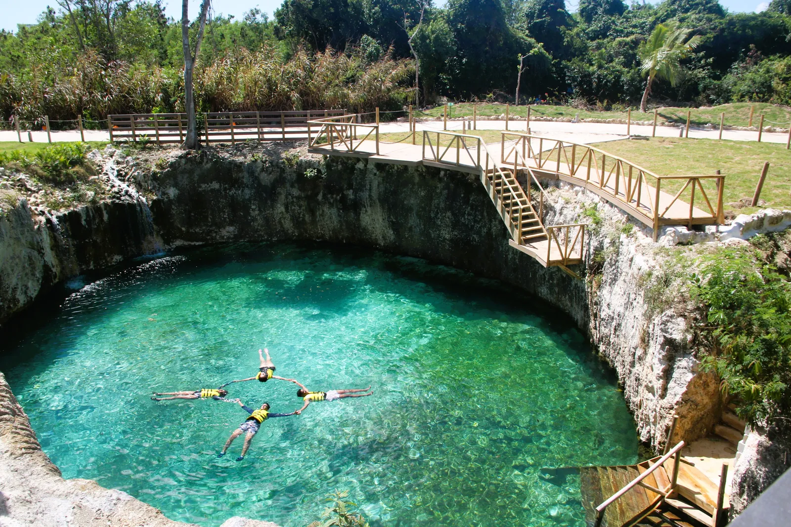 EL DORADO WATERPARK, image 11 of 18