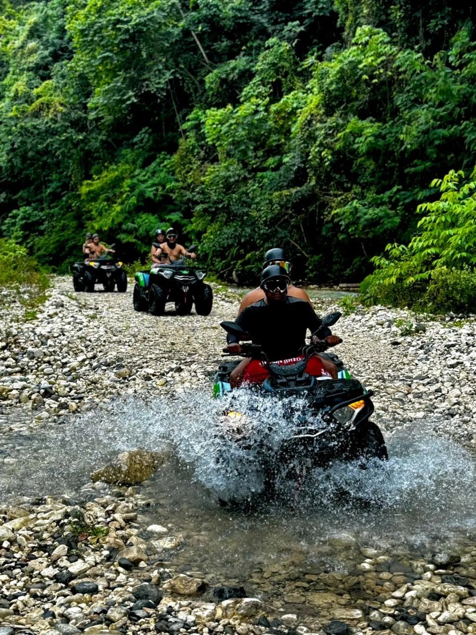 Adventure in the Pearl of the South, image 8 of 10