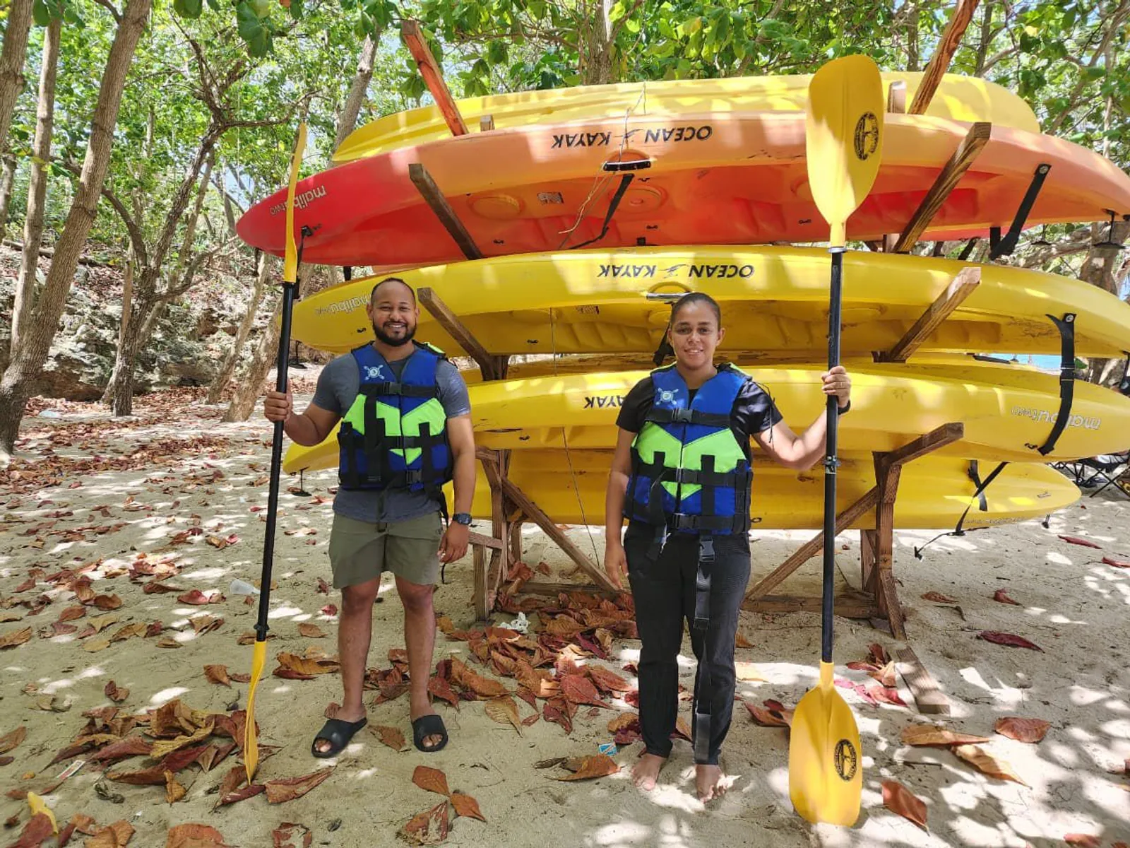 Kayak Adventure through the Mangroves of Costambar, image 3 of 6
