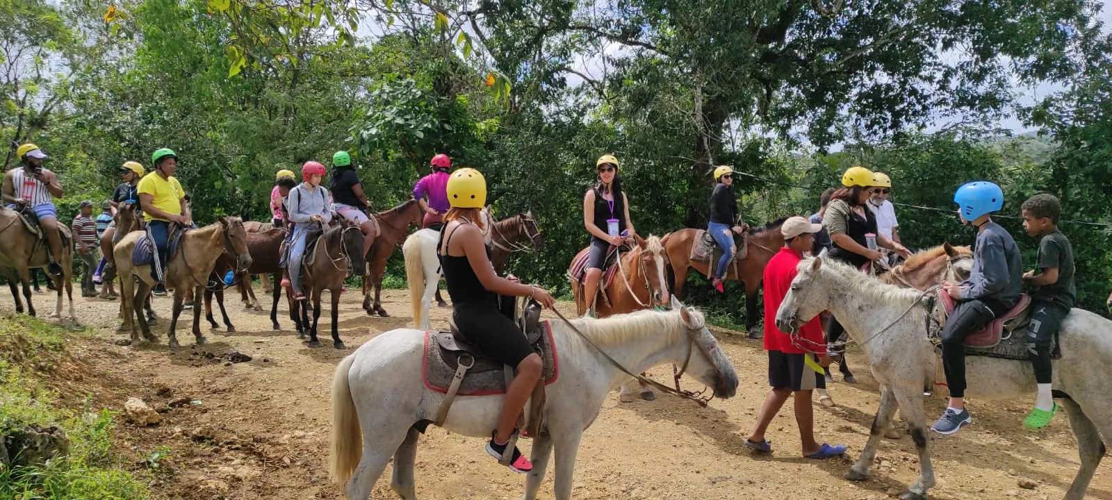 Horseback Ride through Jamao, image 2 of 10