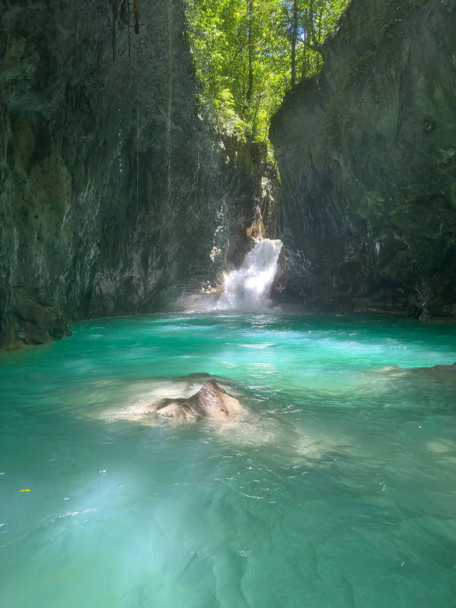 Heading to Río Partido Paradise, image 2 of 6