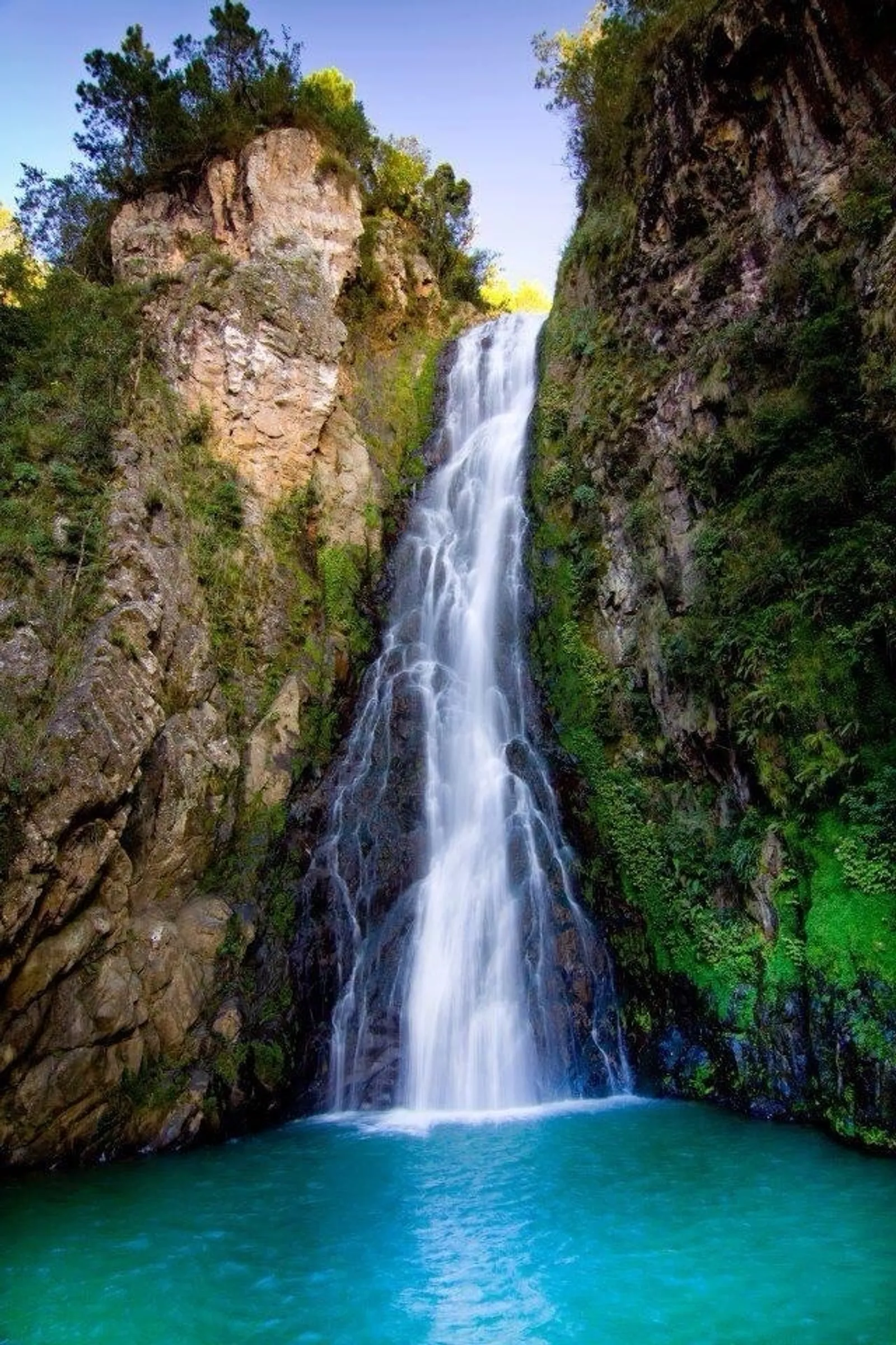 Salto de Aguas Blancas, image 2 of 5