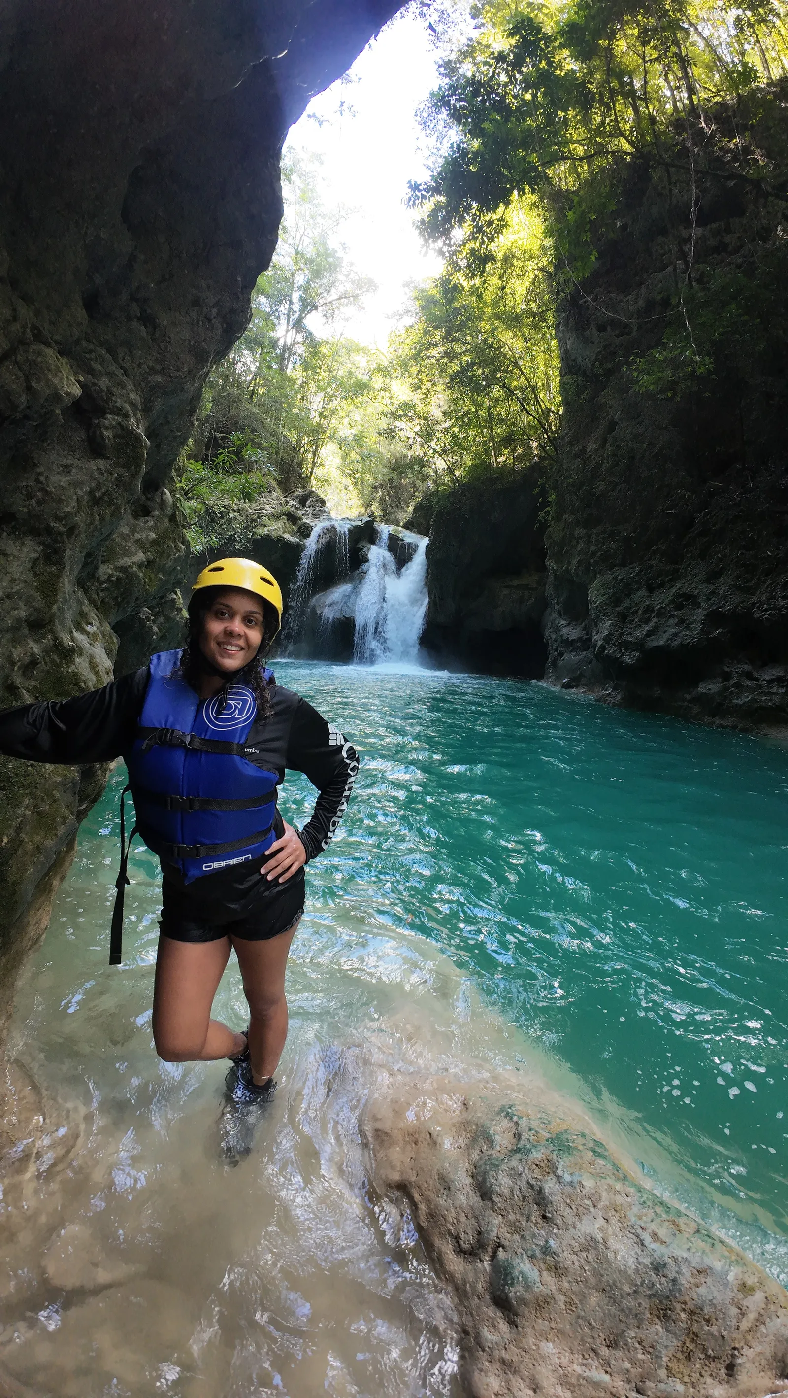 Canyoning in Cañón de Arroyo Frío, image 3 of 5
