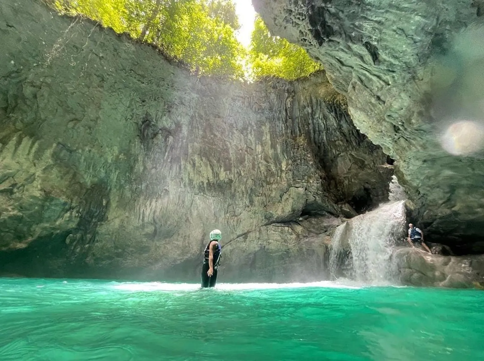 Hiking and Waterfall Exploration at Río Partido, image 8 of 11