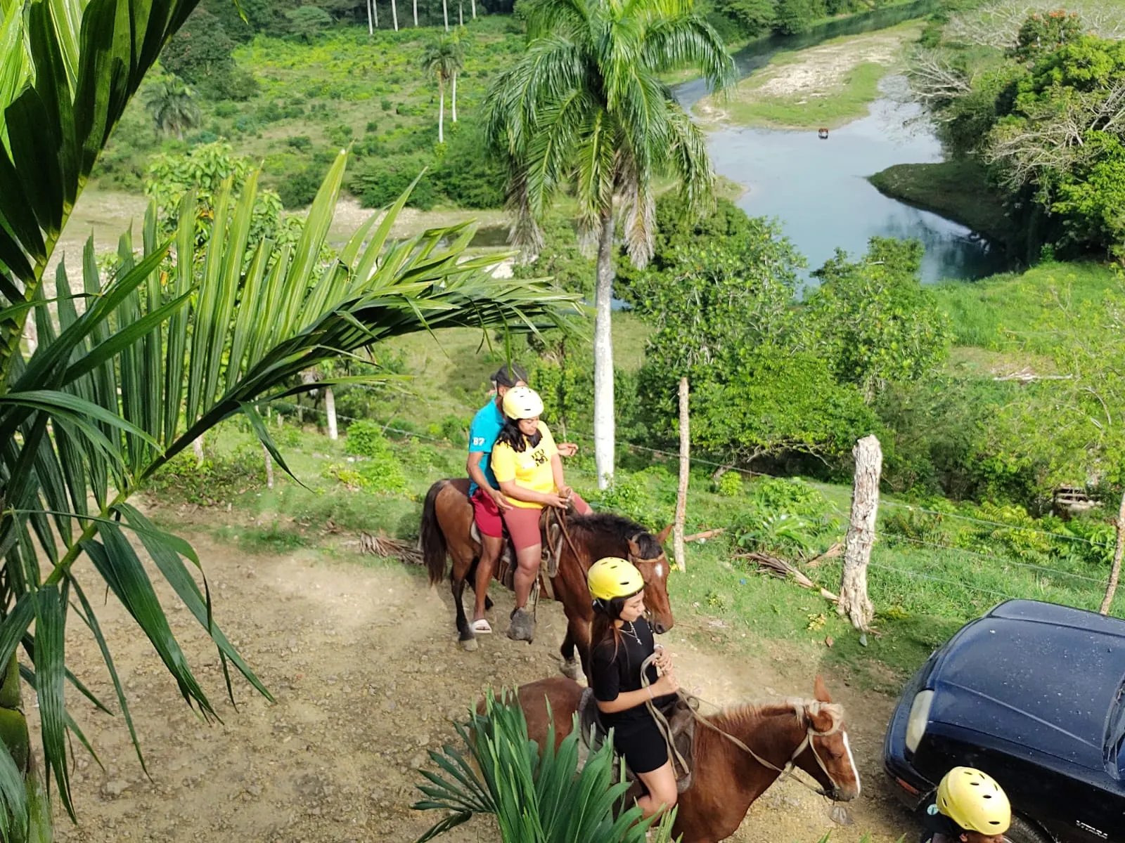 Horseback Ride through Jamao, image 7 of 10