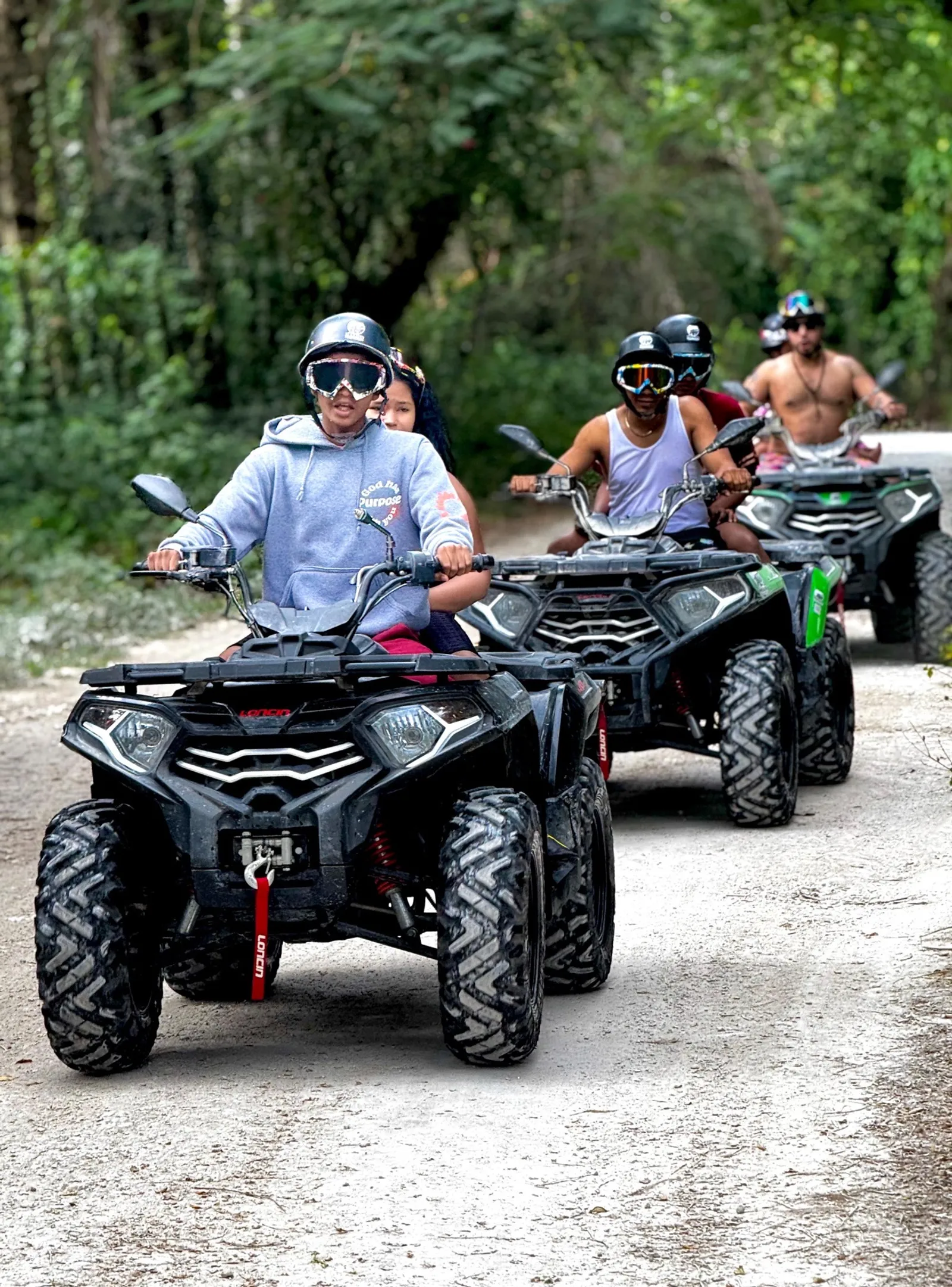 Adventure in the Pearl of the South, image 2 of 10