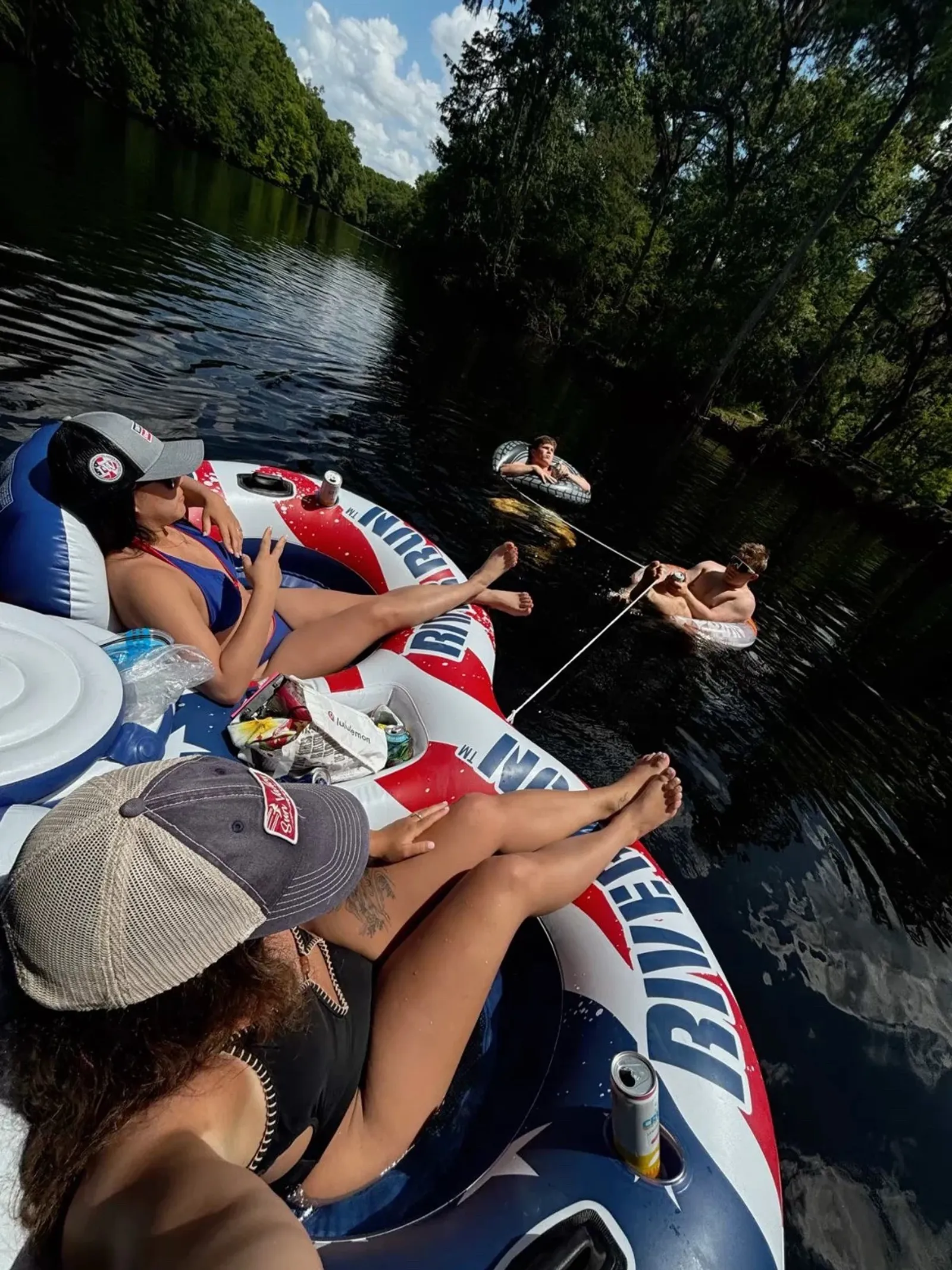 Tubing in Bonao, image 2 of 4