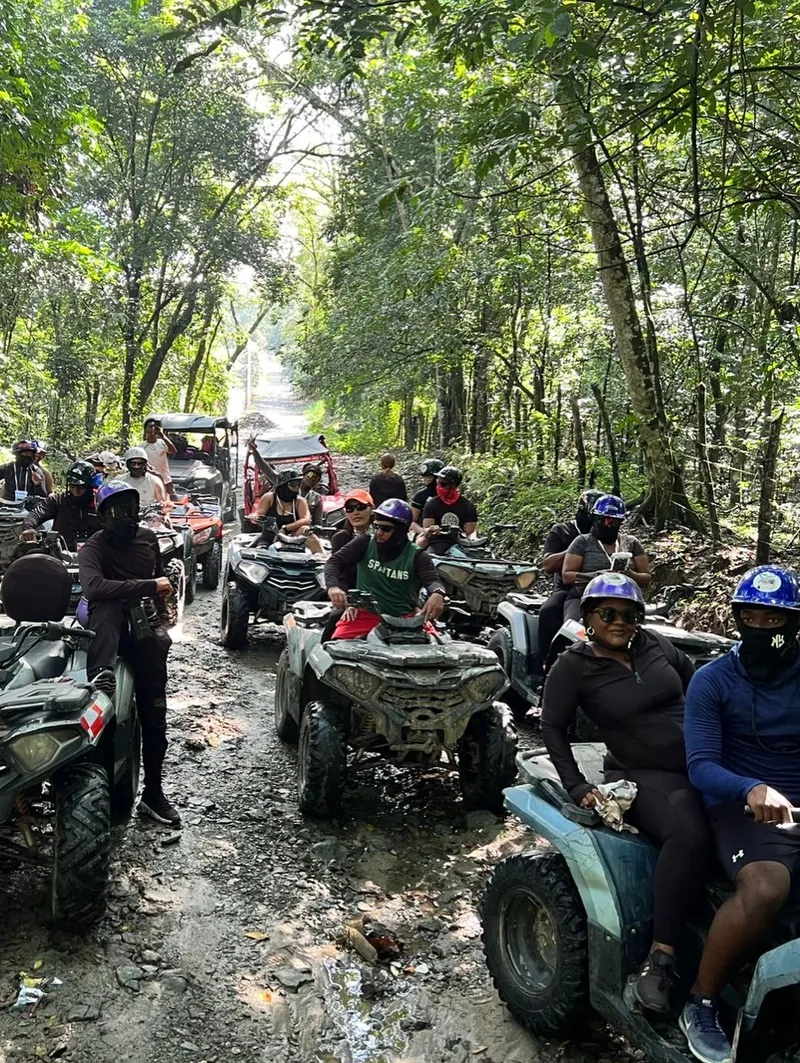 Go Fourwheeling (Jarabacoa)